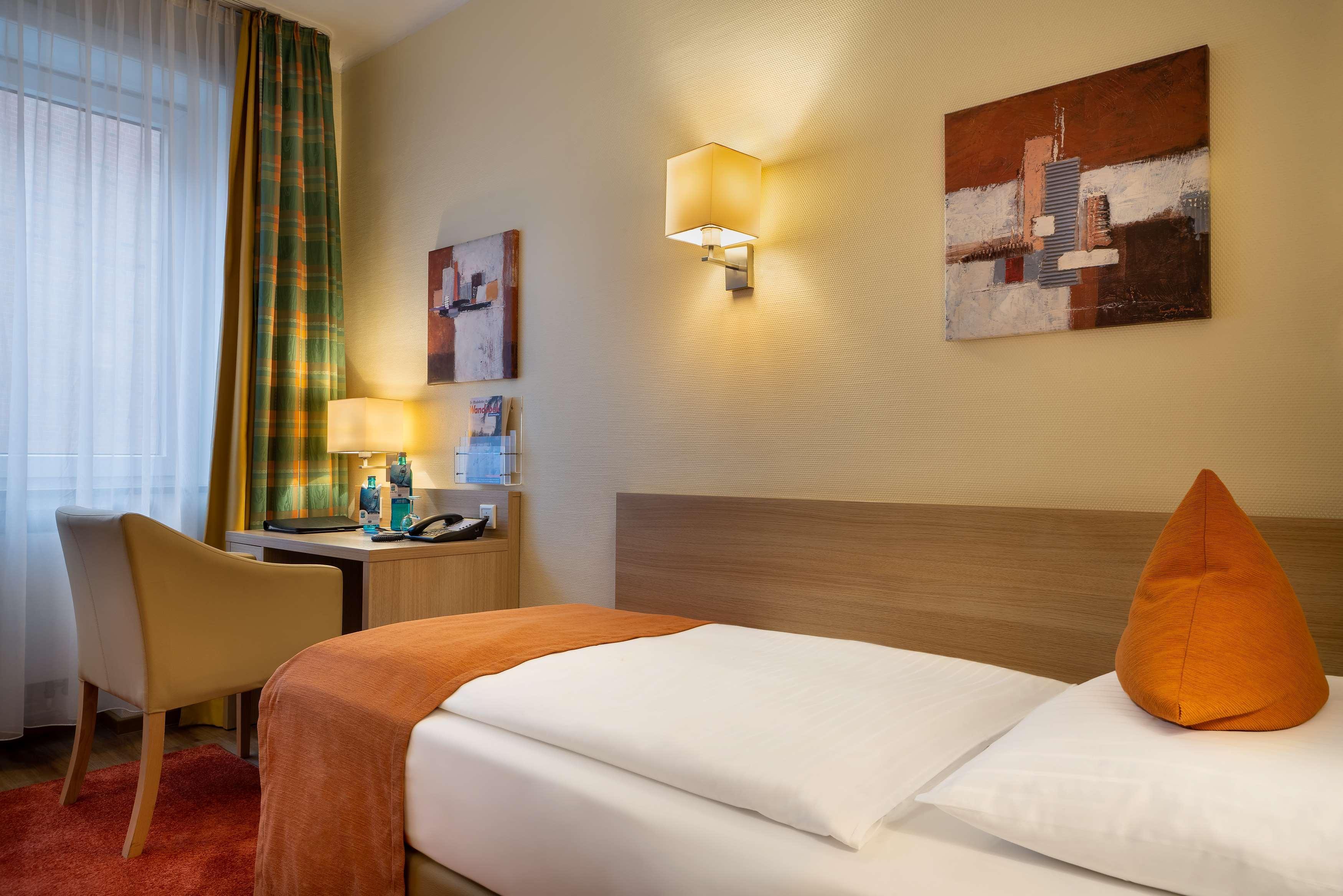 Garner Hotel Hamburg - Wandsbek Marktplatz מראה חיצוני תמונה