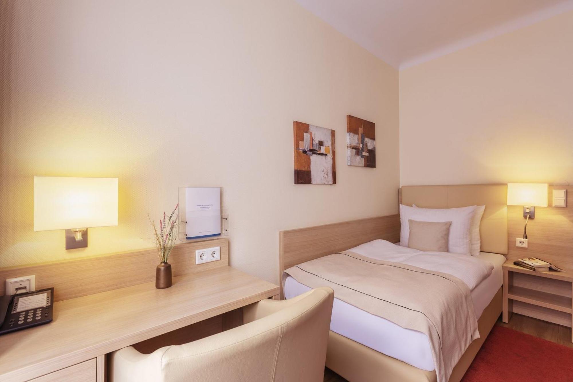 Garner Hotel Hamburg - Wandsbek Marktplatz מראה חיצוני תמונה
